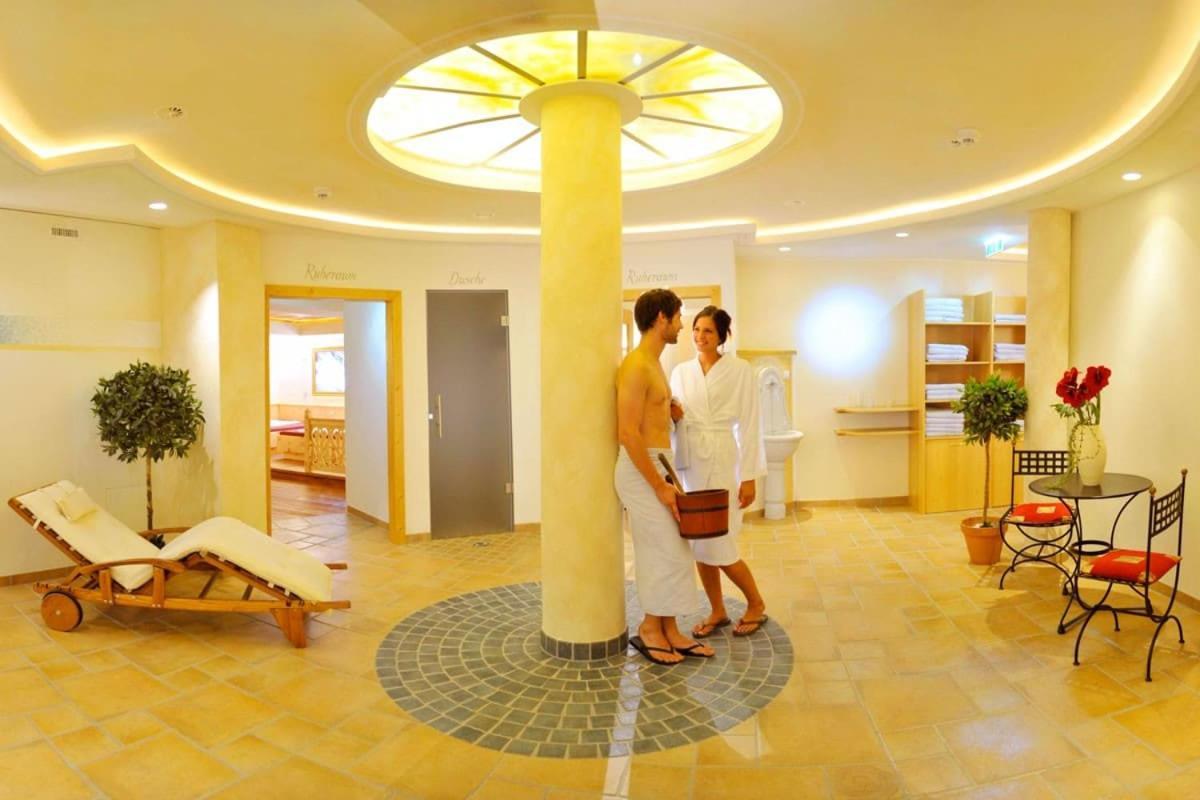 Hotel Bischofsmuetze Filzmoos Exteriör bild